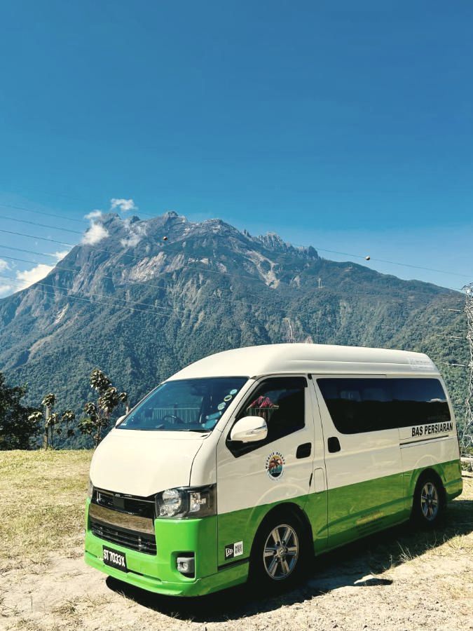 Van mini saya untuk kumpulan besar